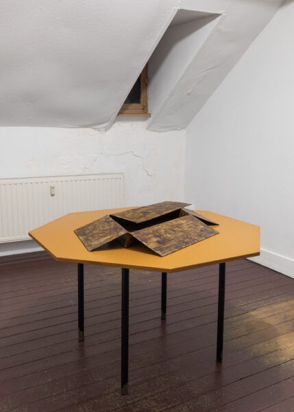 WHILE. BERND LOHAUS & NORA SCHULTZ 